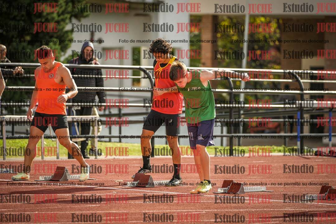 Fotos de los 100 m llanos de varones