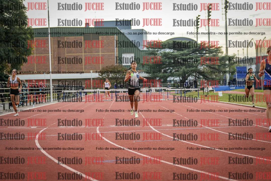 Fotos de los 400 m con vallas de mujeres