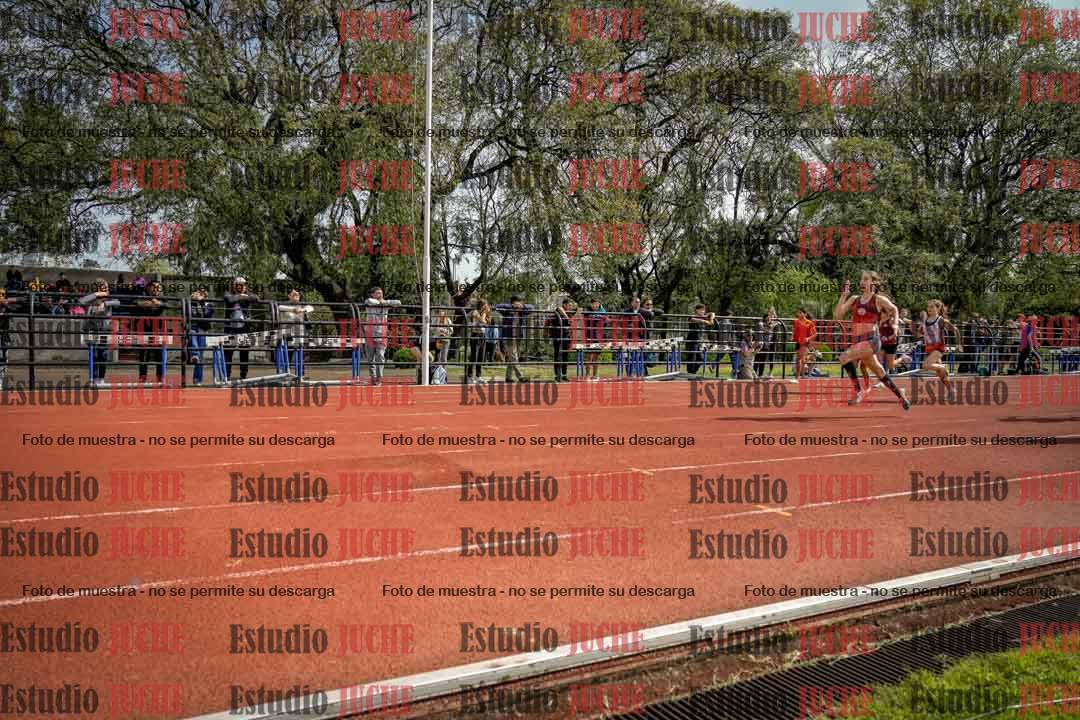 Fotos de los 80 m llanos de mujeres