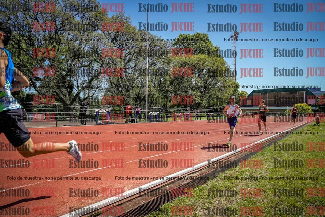 Fotos de los 2400 m llanos de varones