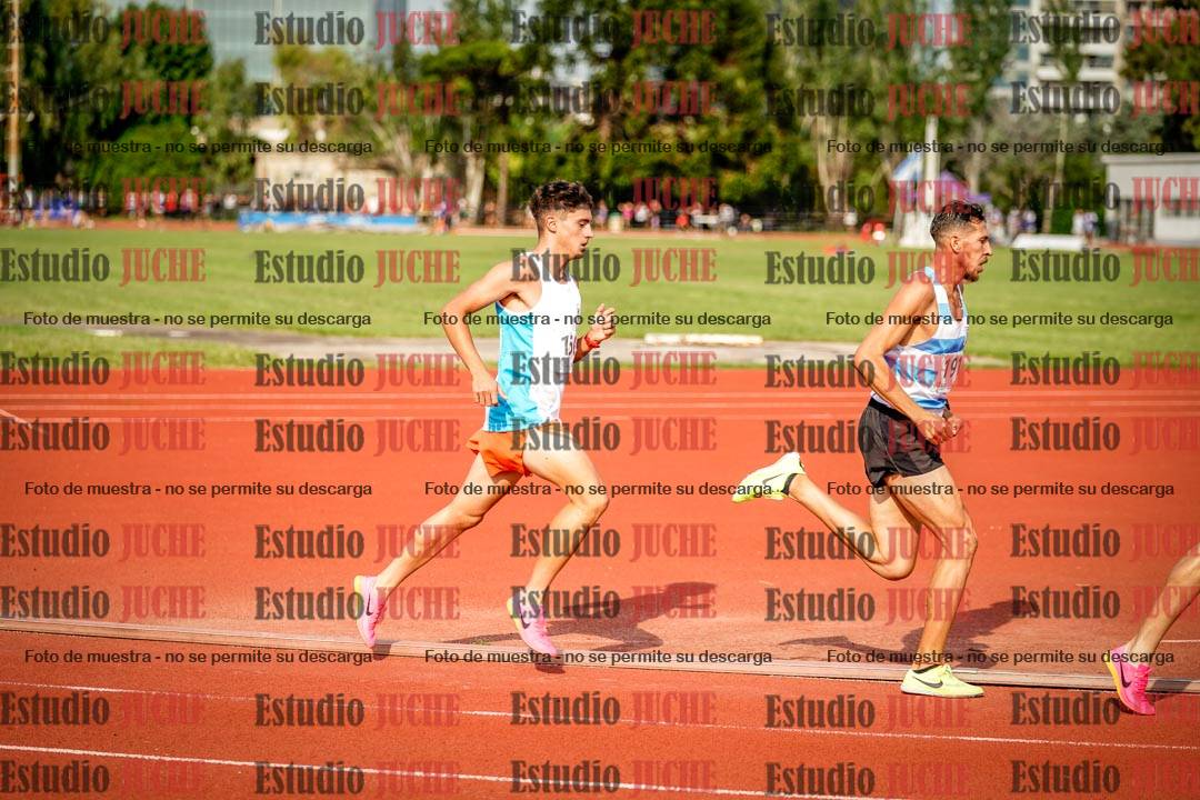 Fotos de los 3000 m llanos de varones