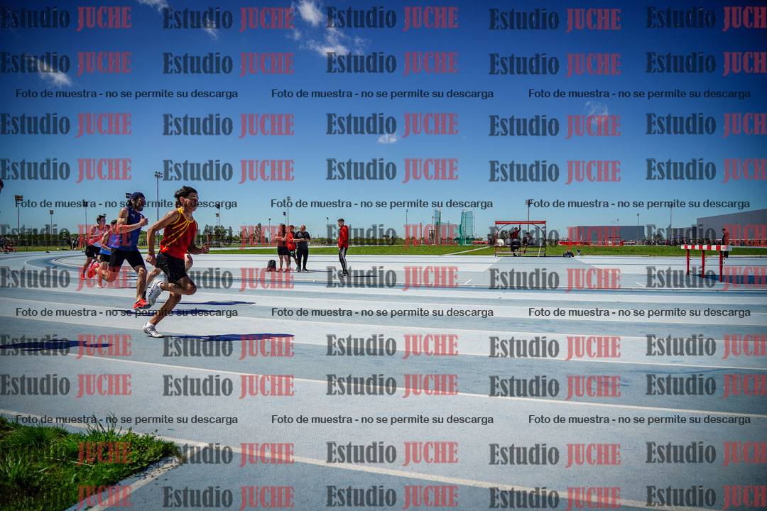 Fotos de los 200 m llanos de varones