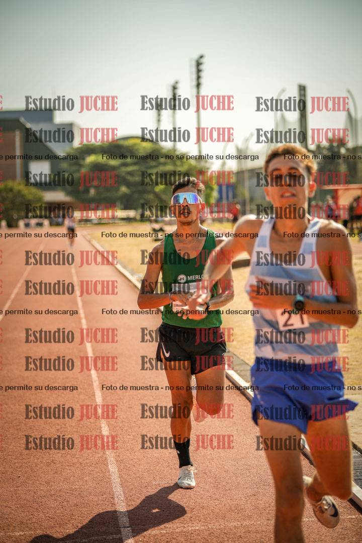 Fotos de los 3000 m llanos de varones