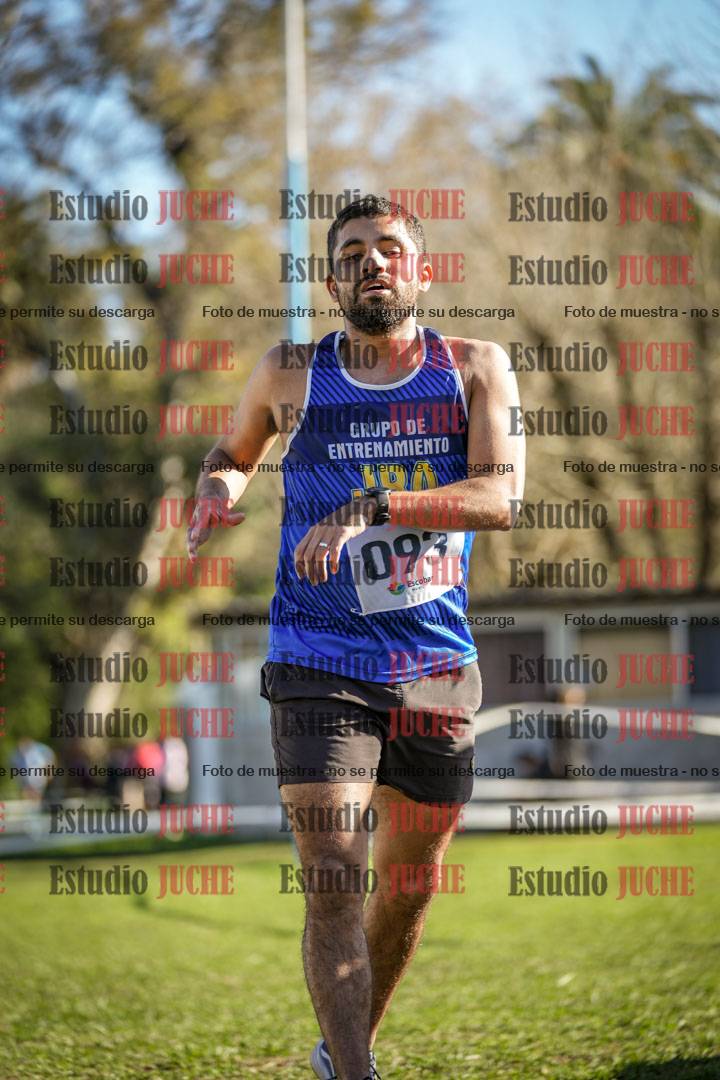 Fotos de la llegada del cross de 4000 m - varones