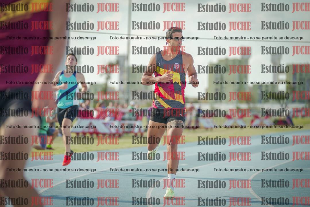 Fotos de los 400 m llanos de varones