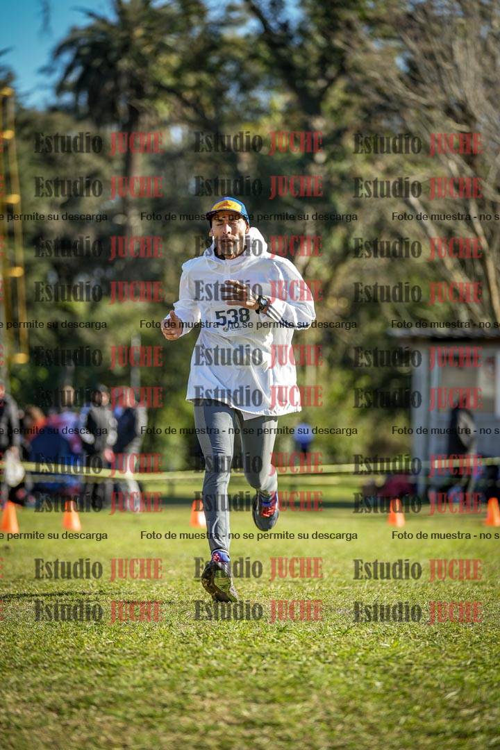 Fotos de la llegada del cross de 4000 m - varones