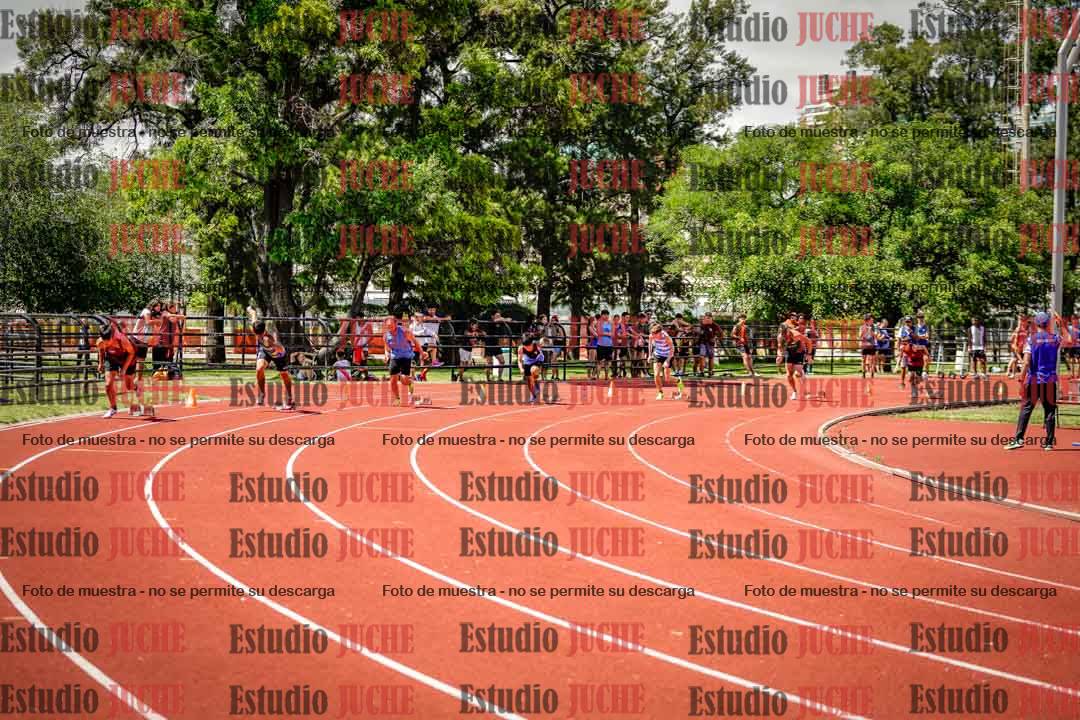 Fotos de los 200 m llanos de varones