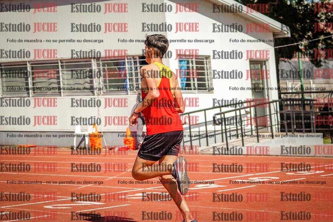 Fotos de los 2400 m de varones