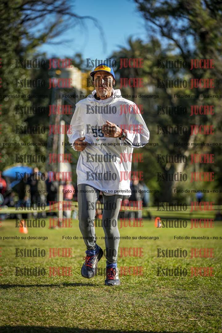 Fotos de la llegada del cross de 4000 m - varones