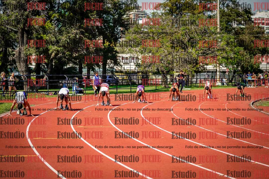 Fotos de los 200 m llanos de varones