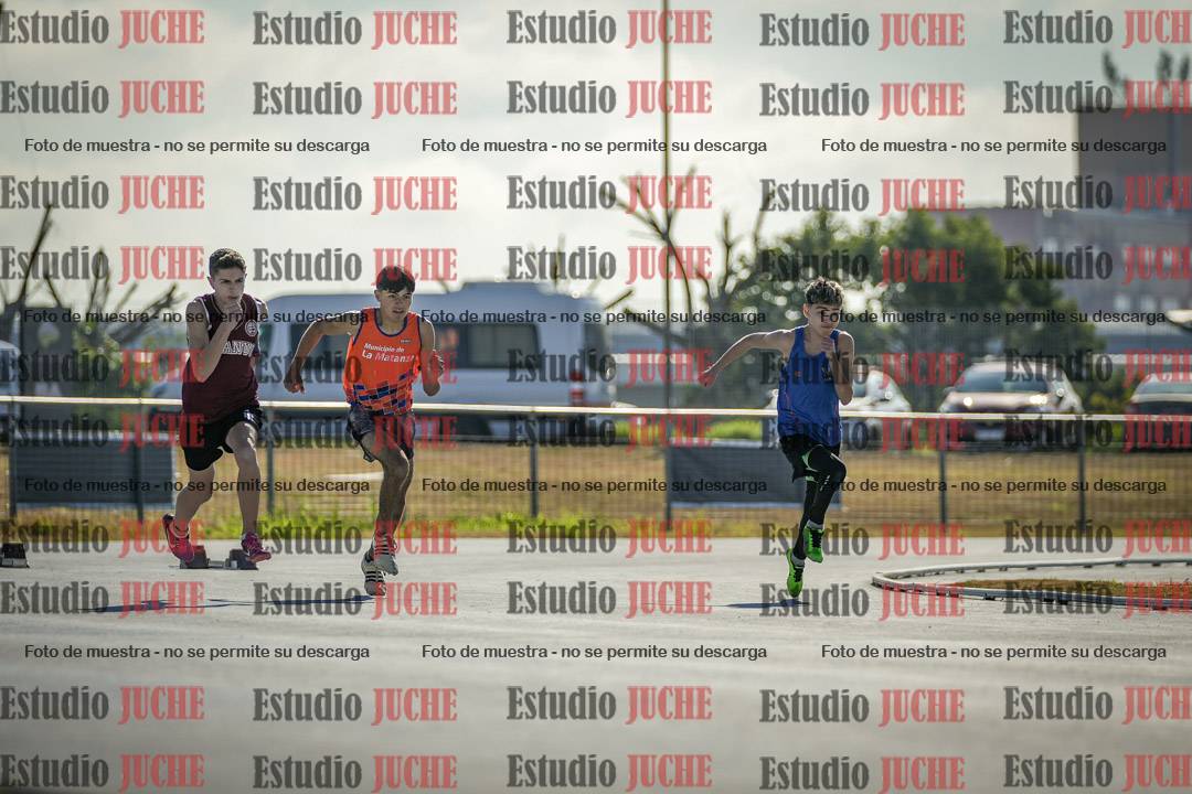 Fotos de los 100 m llanos de varones