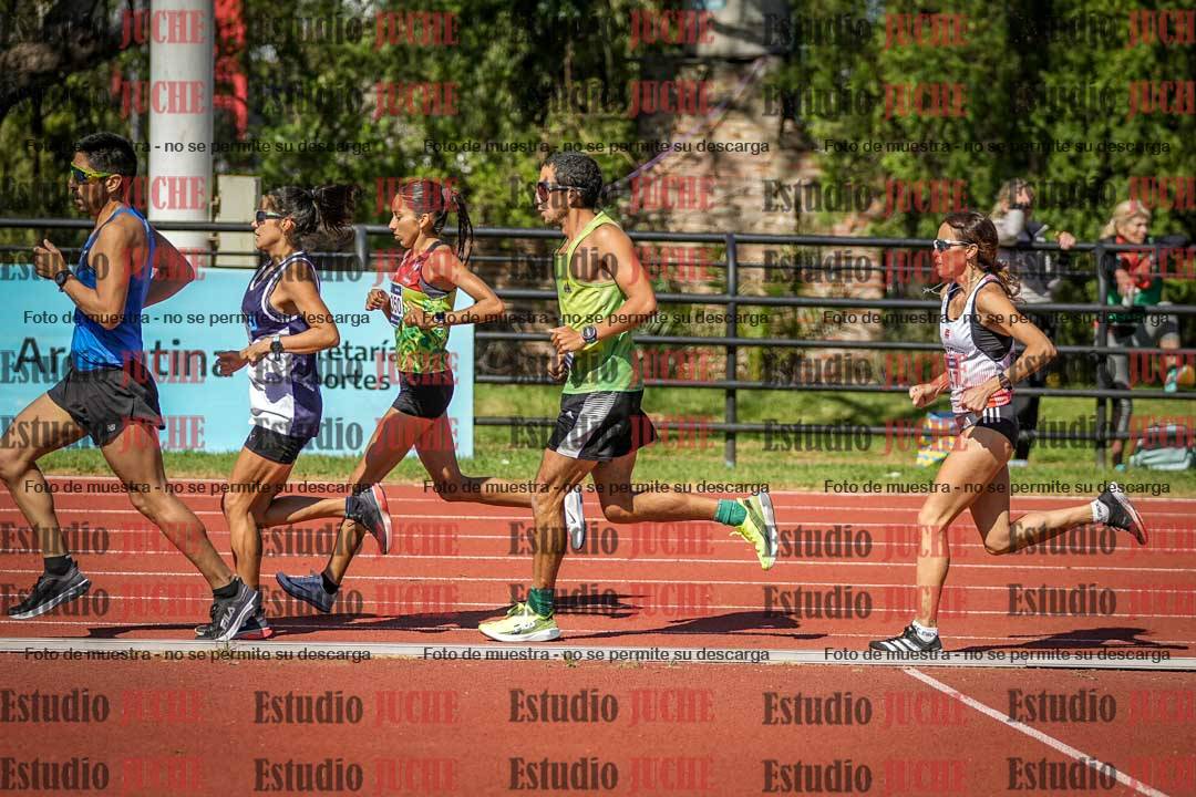 Fotos de los 10.000 m de mujeres y varones - serie 2