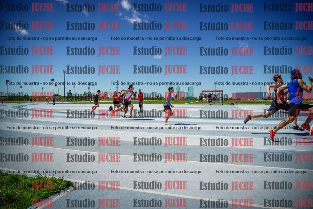 Fotos de los 200 m llanos de varones