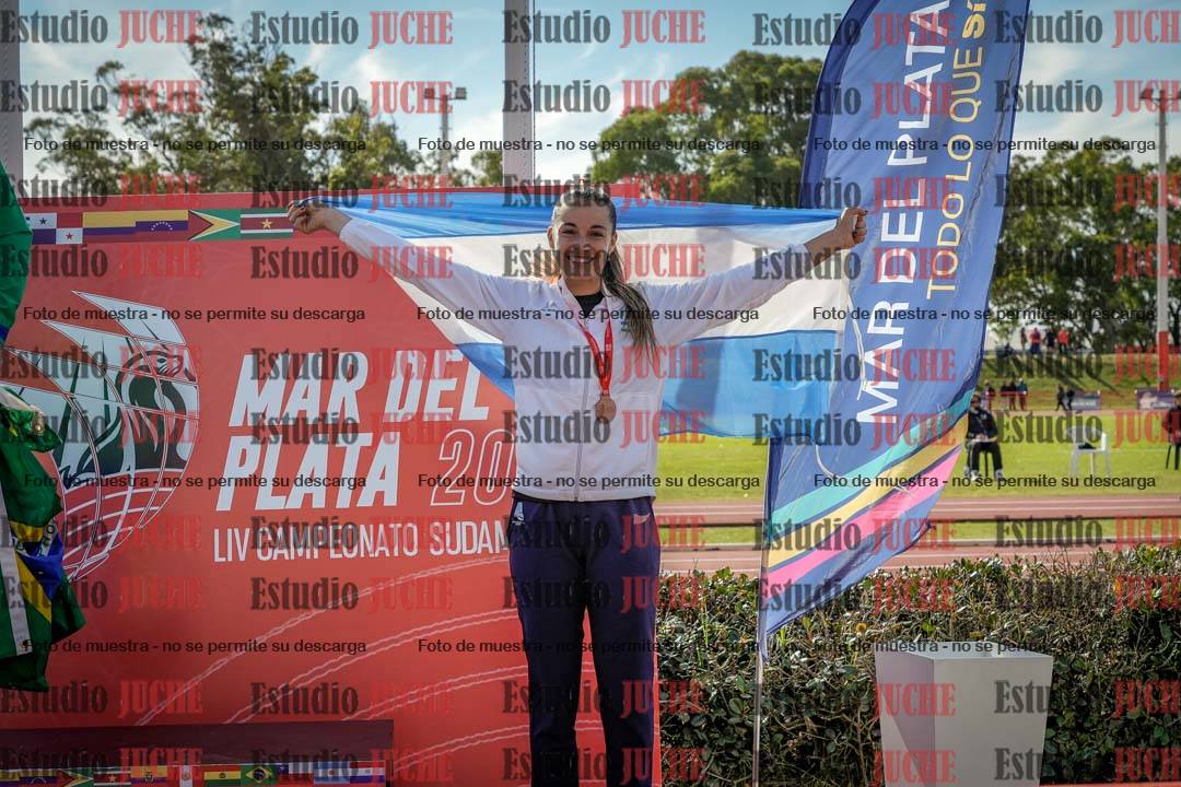 Fotos de algunos extras y podios del día 3