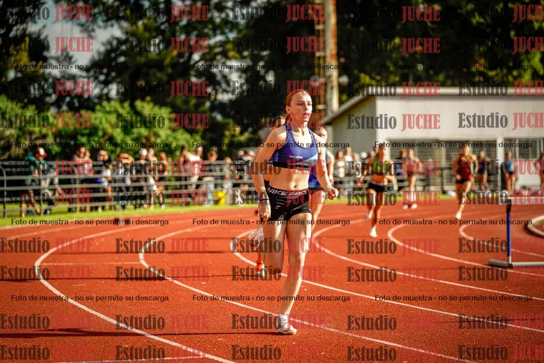 Fotos de los 400 m con vallas de mujeres
