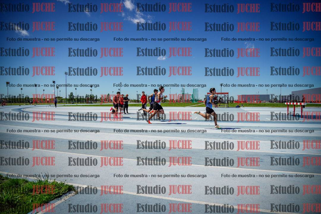 Fotos de los 200 m llanos de varones
