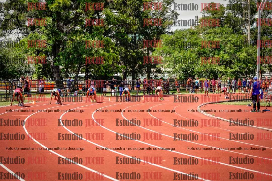 Fotos de los 200 m llanos de varones