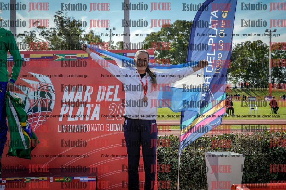 Fotos de algunos extras y podios del día 3