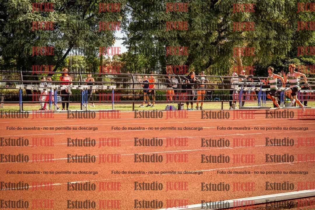 Fotos de los 100 m llanos de varones