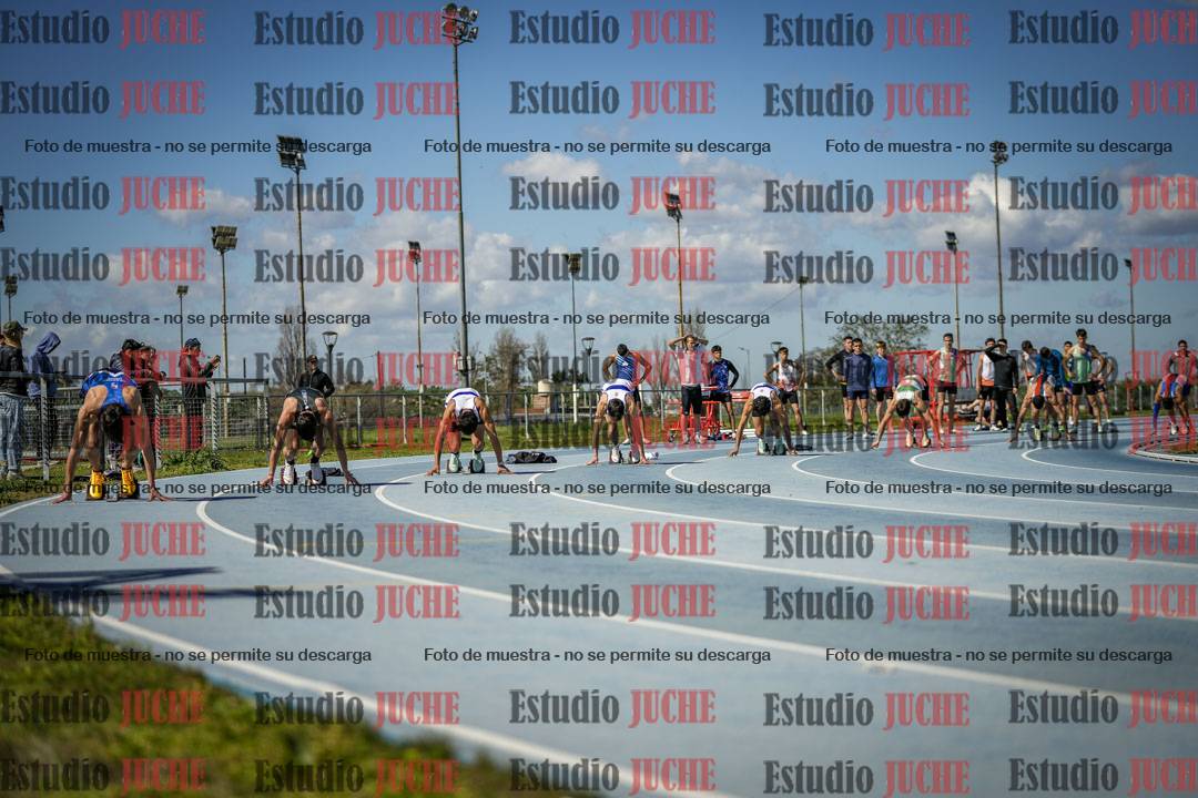 Fotos de los 200 m llanos de varones