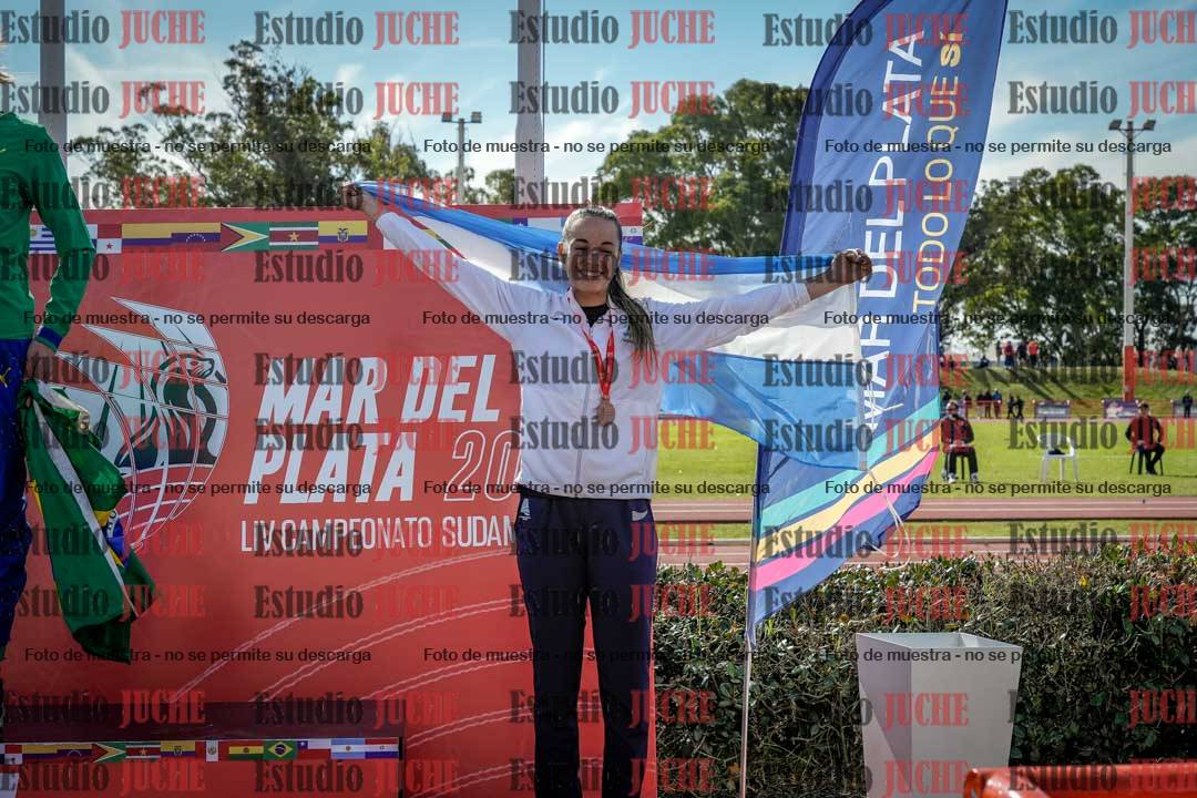 Fotos de algunos extras y podios del día 3