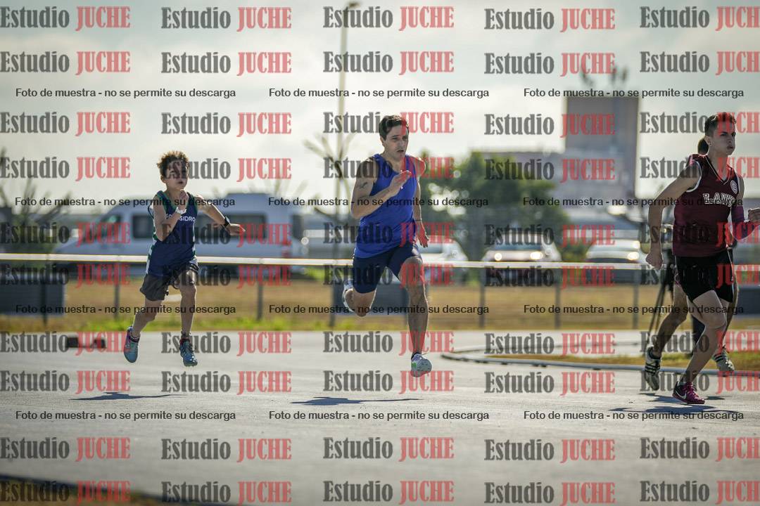 Fotos de los 100 m llanos de varones