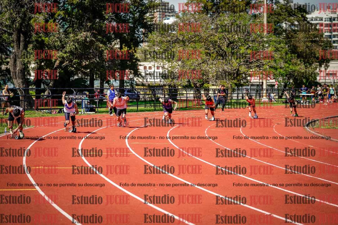 Fotos de los 200 m llanos de varones