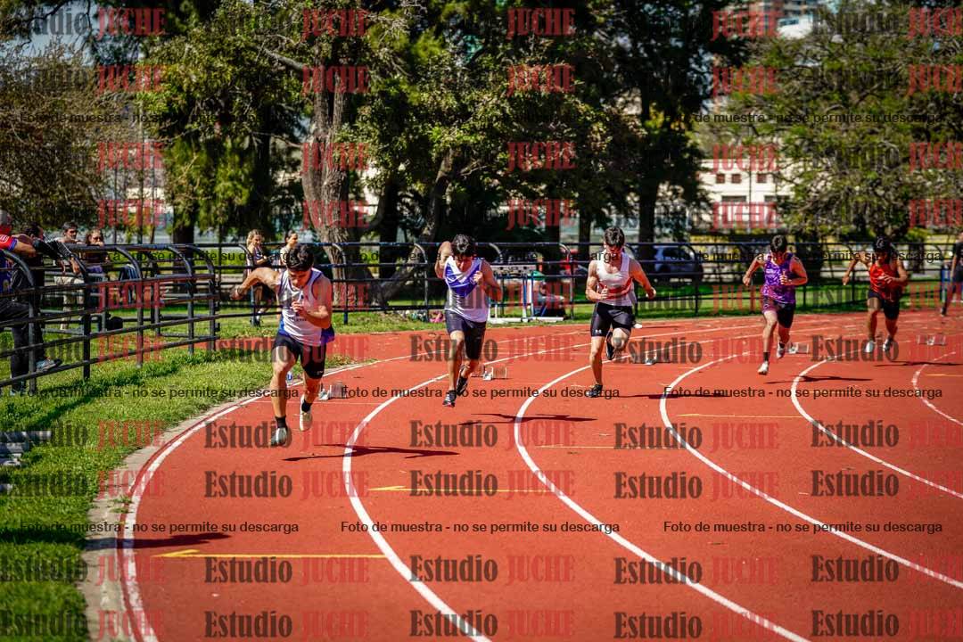 Fotos de los 200 m llanos de varones