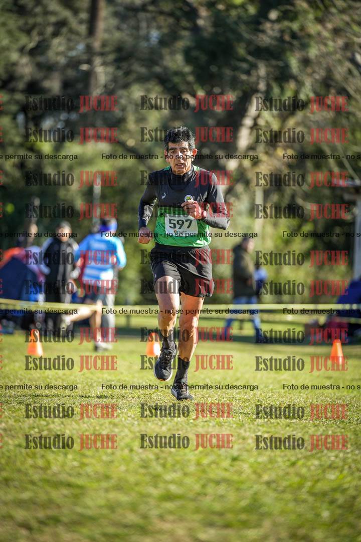 Fotos de la llegada del cross de 4000 m - varones