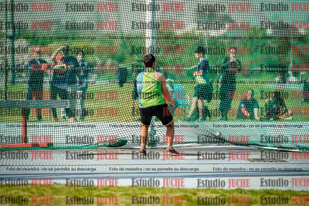 Fotos del lanzamiento de martillo de varones