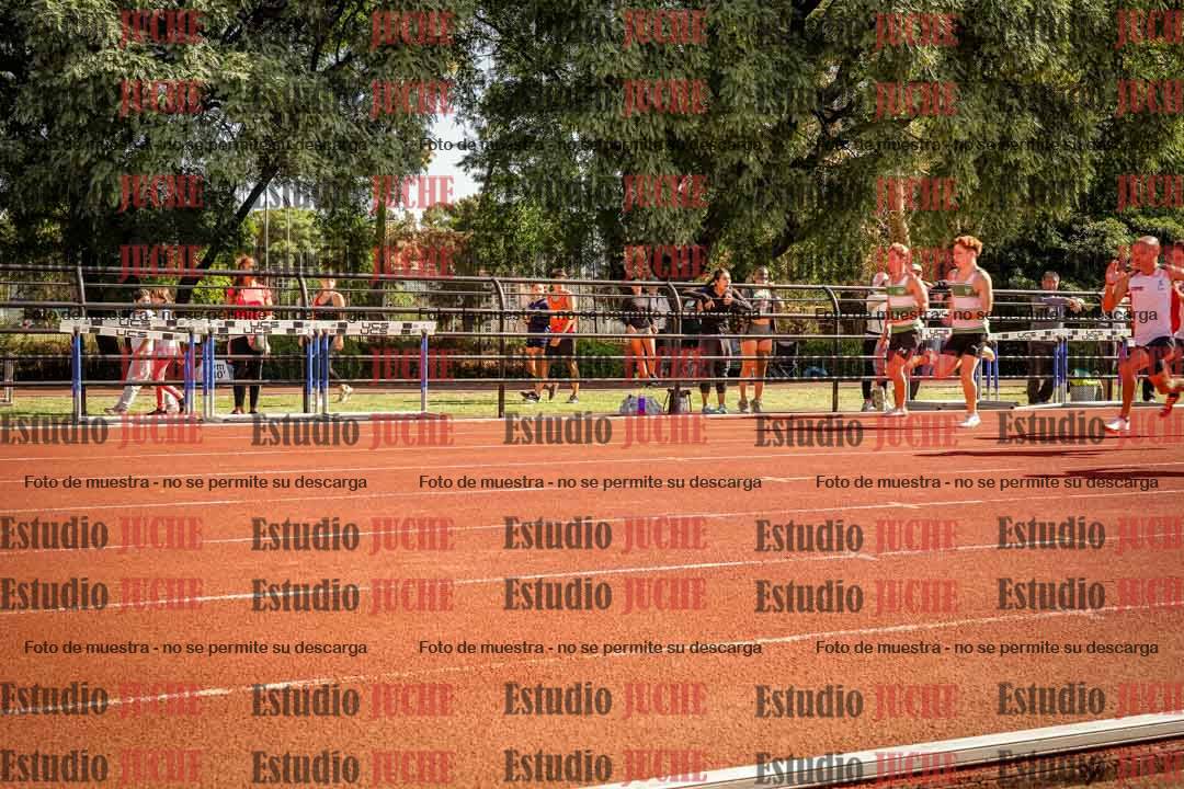 Fotos de los 100 m llanos de varones