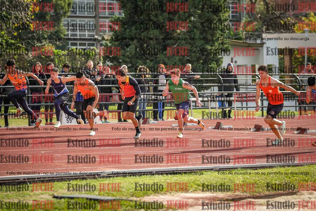 Fotos de los 100 m llanos de varones