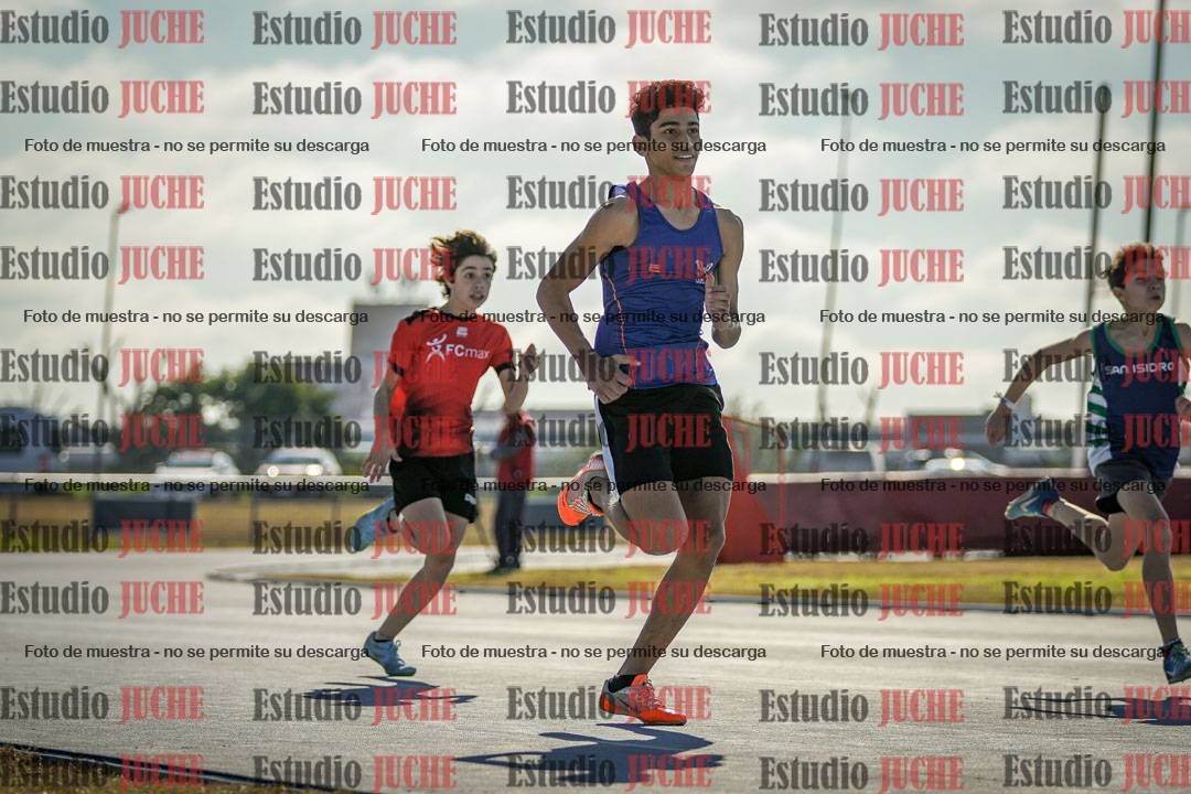 Fotos de los 100 m llanos de varones