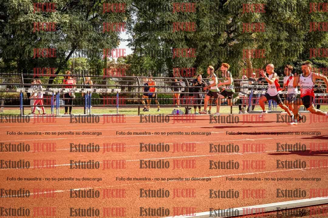 Fotos de los 100 m llanos de varones