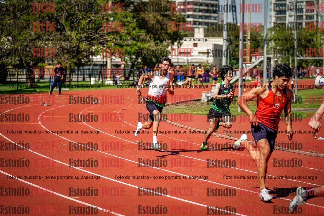 Fotos de los 200 m llanos de varones