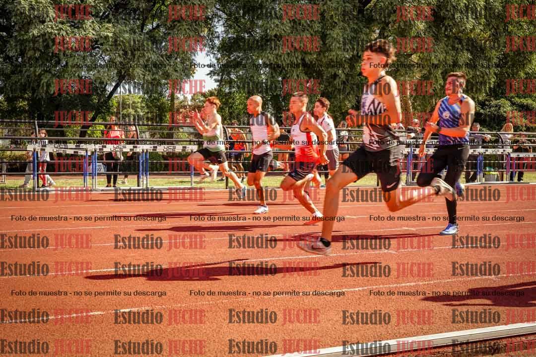 Fotos de los 100 m llanos de varones