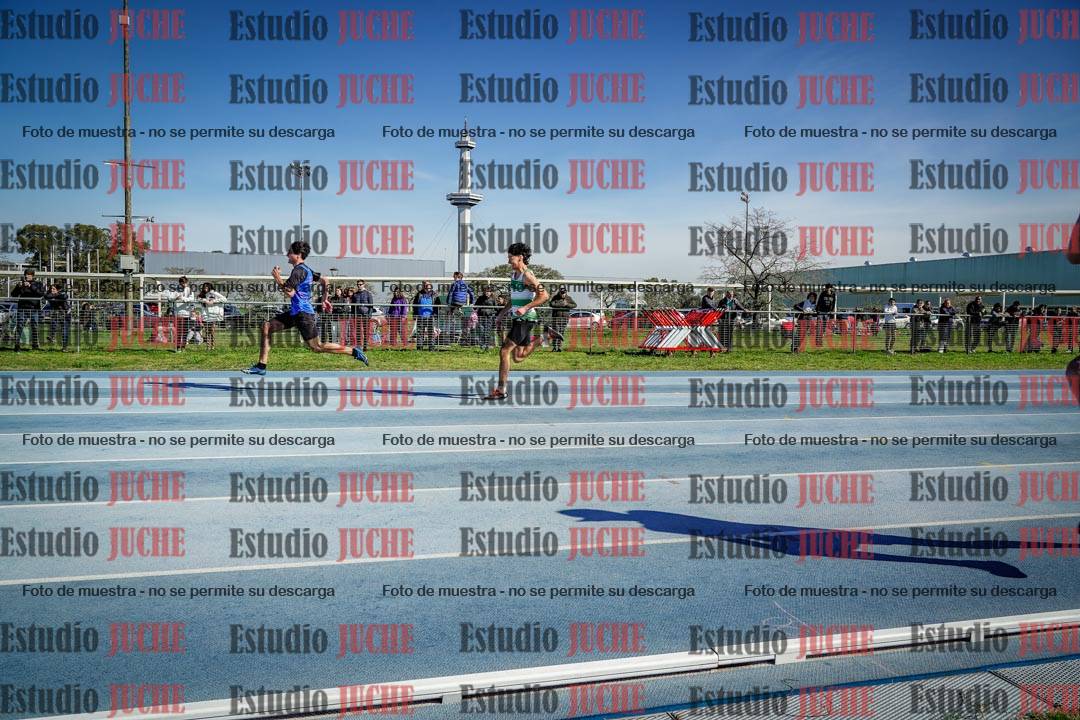 Fotos de los 100 m llanos de varones - U17
