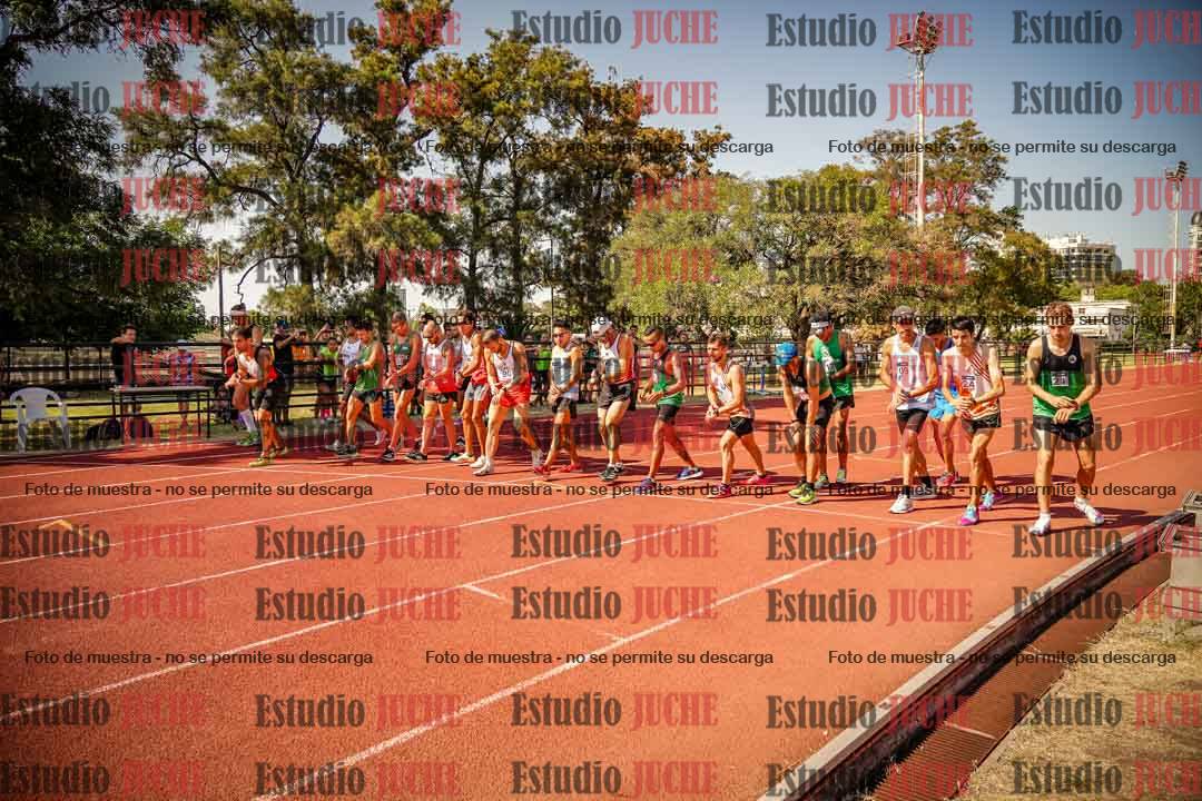 Fotos de los 3000 m llanos de varones