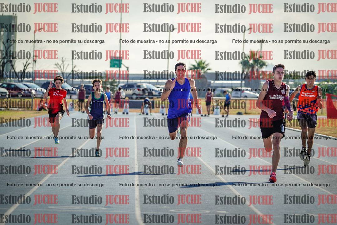 Fotos de los 100 m llanos de varones