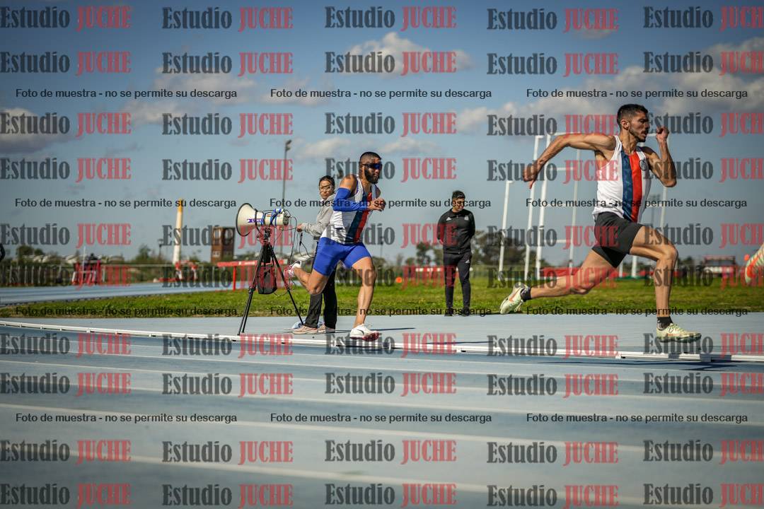 Fotos de los 200 m llanos de varones