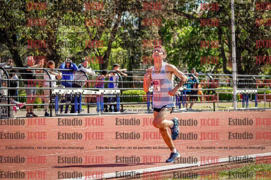 Fotos de los 2400 m de varones