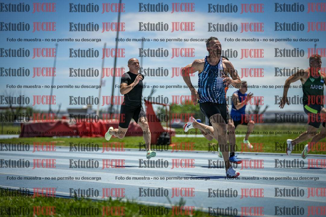 Fotos de los 100 m llanos de varones
