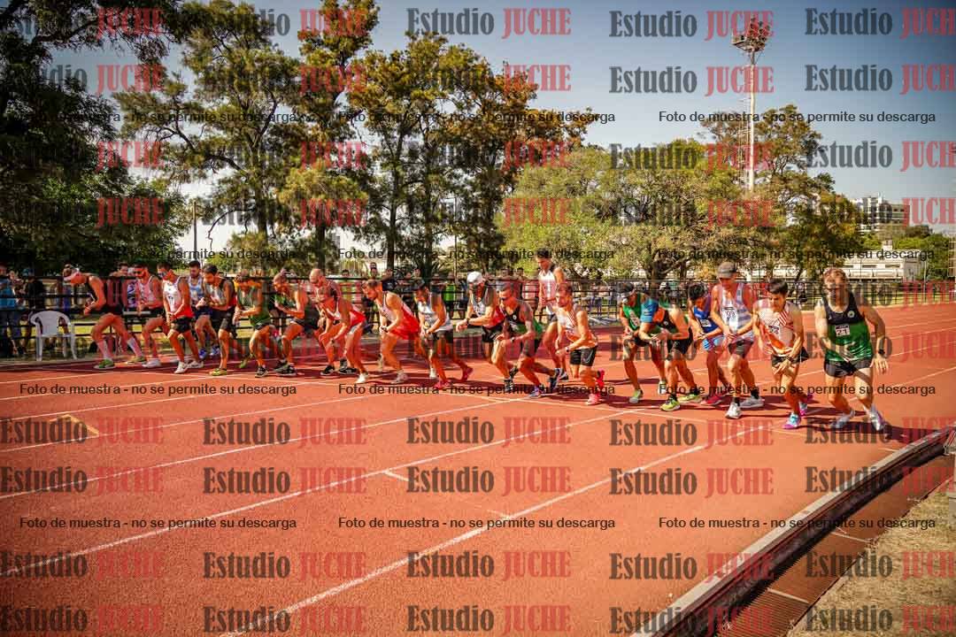 Fotos de los 3000 m llanos de varones