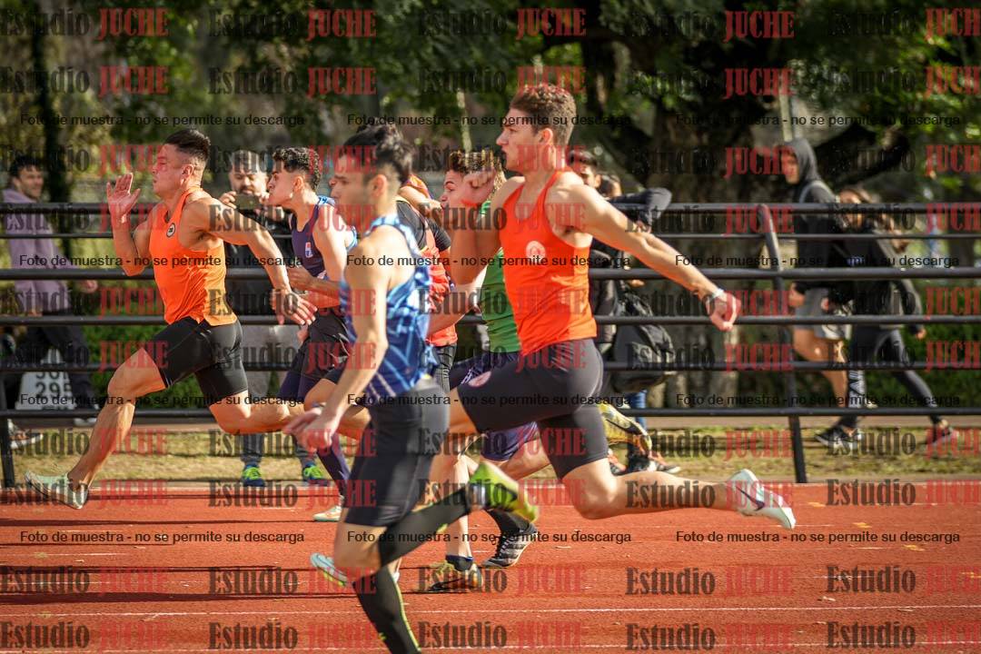 Fotos de los 100 m llanos de varones