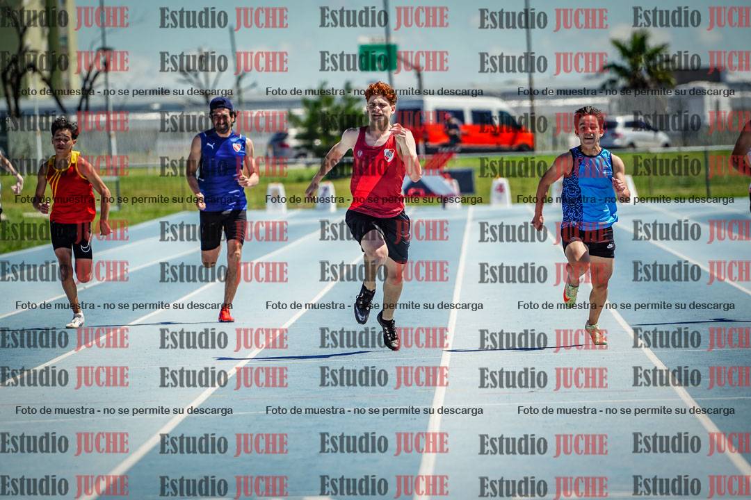 Fotos de los 200 m llanos de varones