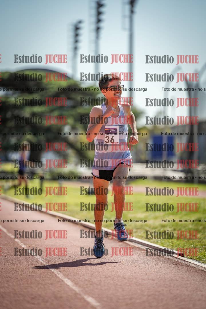 Fotos de los 2400 m de varones
