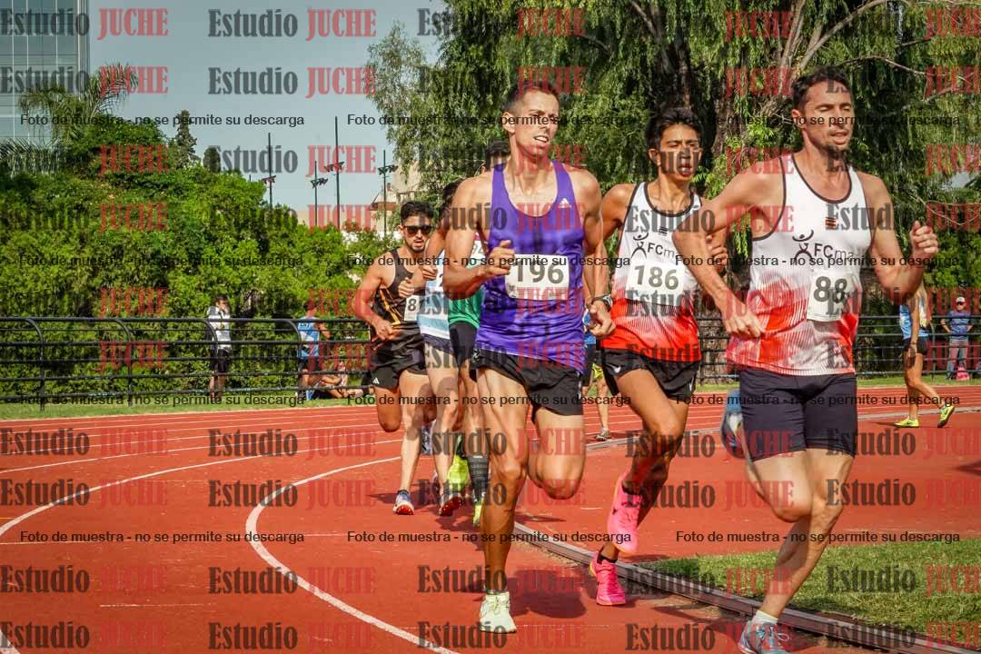 Fotos de los 3000 m llanos de varones