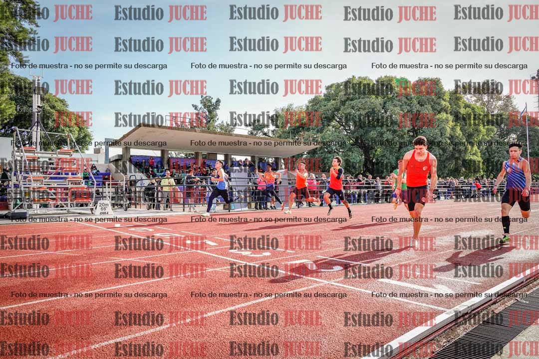 Fotos de los 100 m llanos de varones
