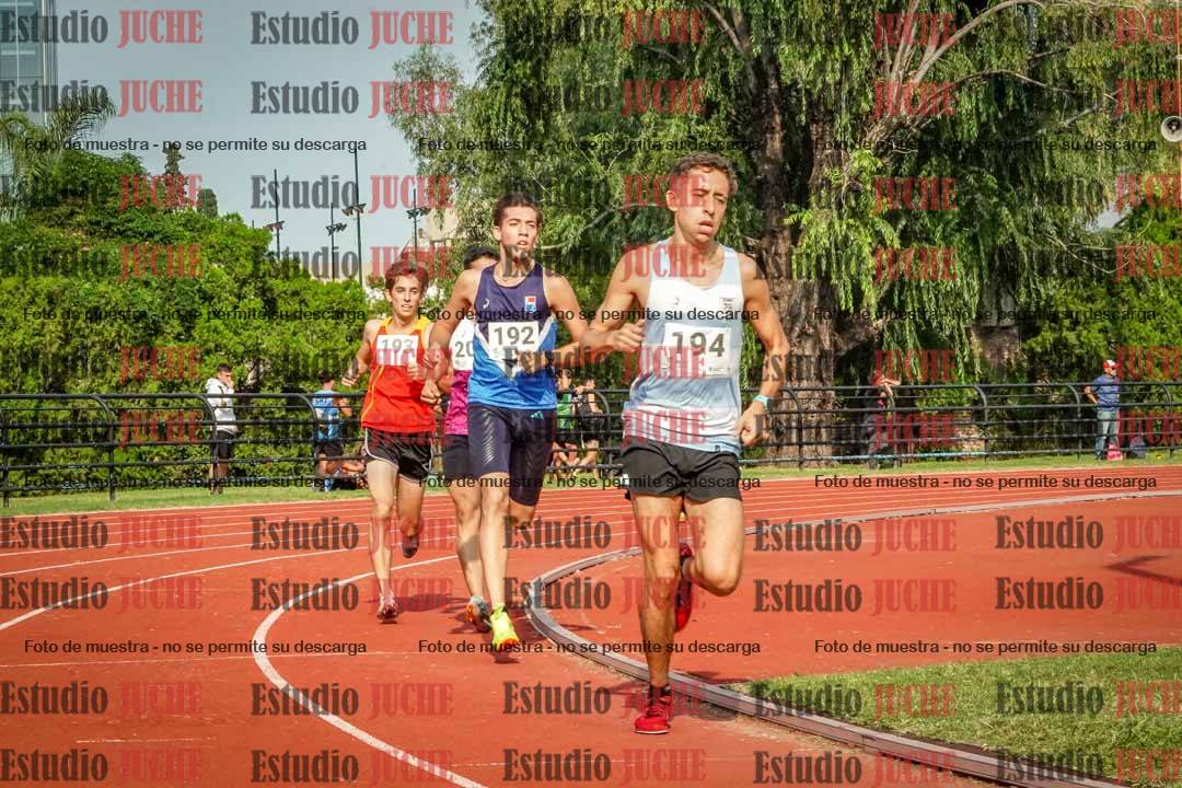 Fotos de los 3000 m llanos de varones