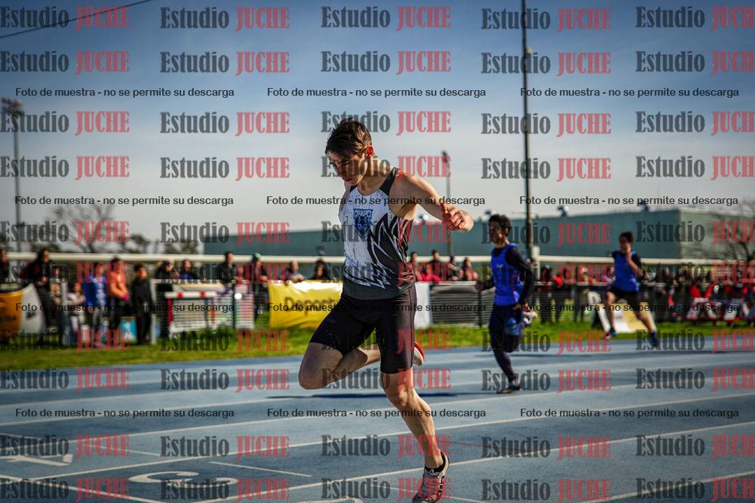 Fotos de los 100 m llanos de varones - U17